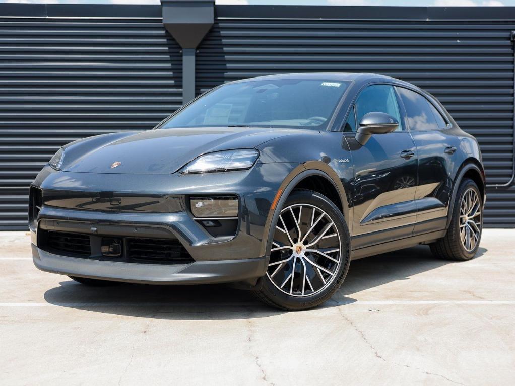 new 2025 Porsche Macan car