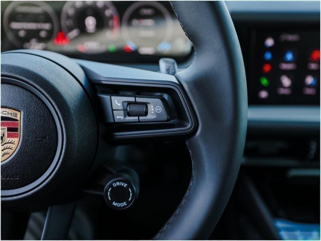 new 2025 Porsche Cayenne car