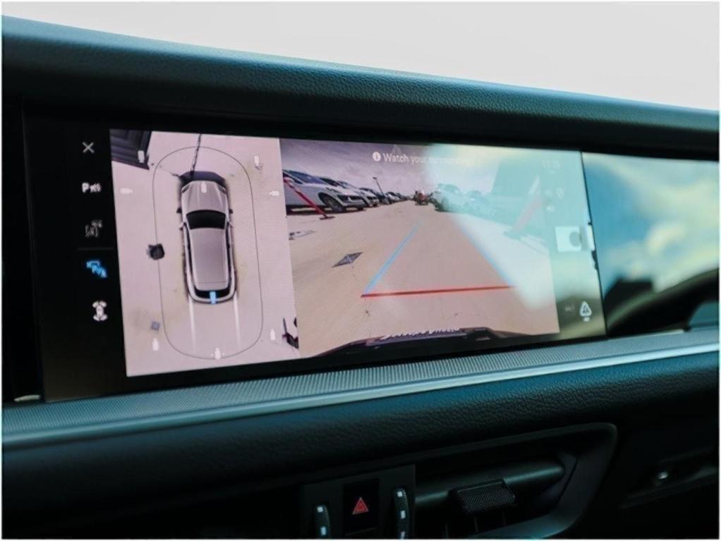 new 2025 Porsche Cayenne car