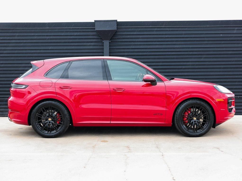 new 2025 Porsche Cayenne car