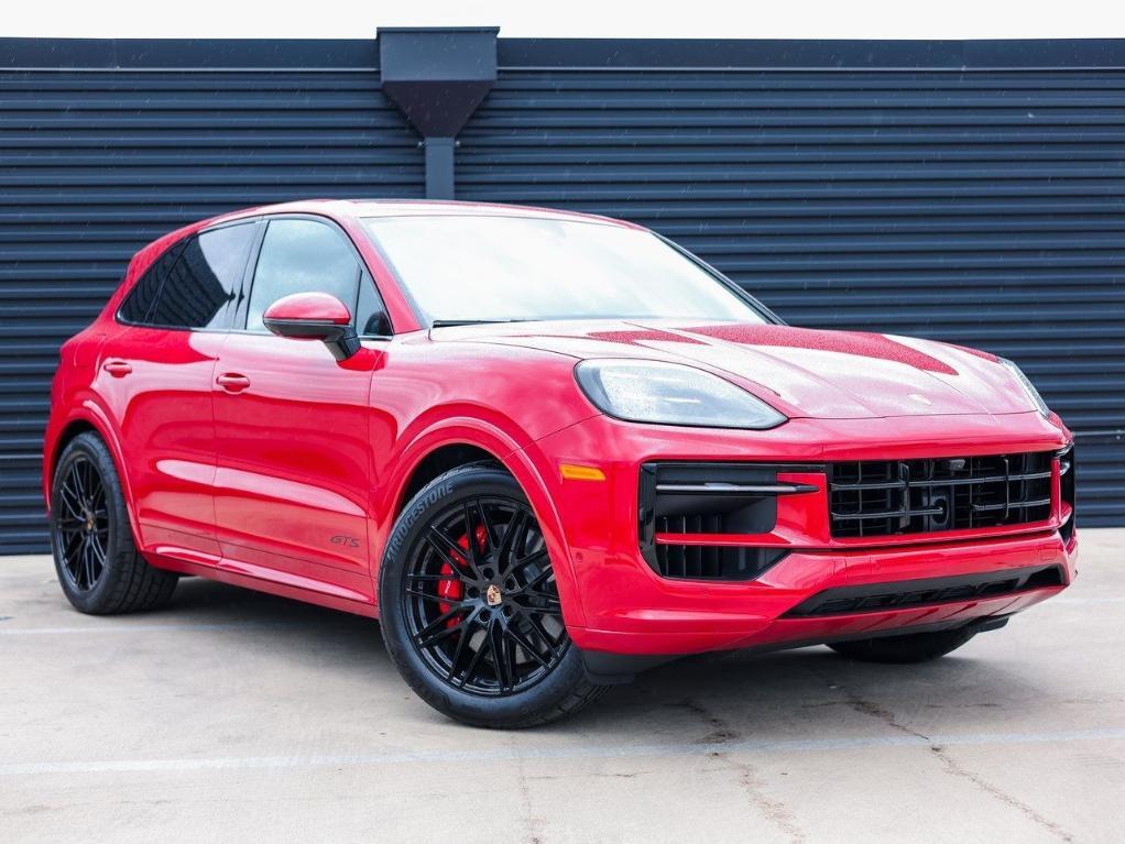 new 2025 Porsche Cayenne car