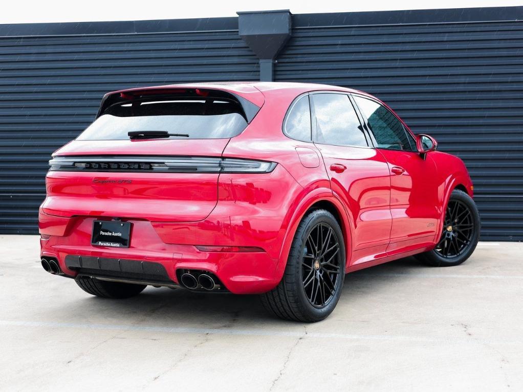 new 2025 Porsche Cayenne car