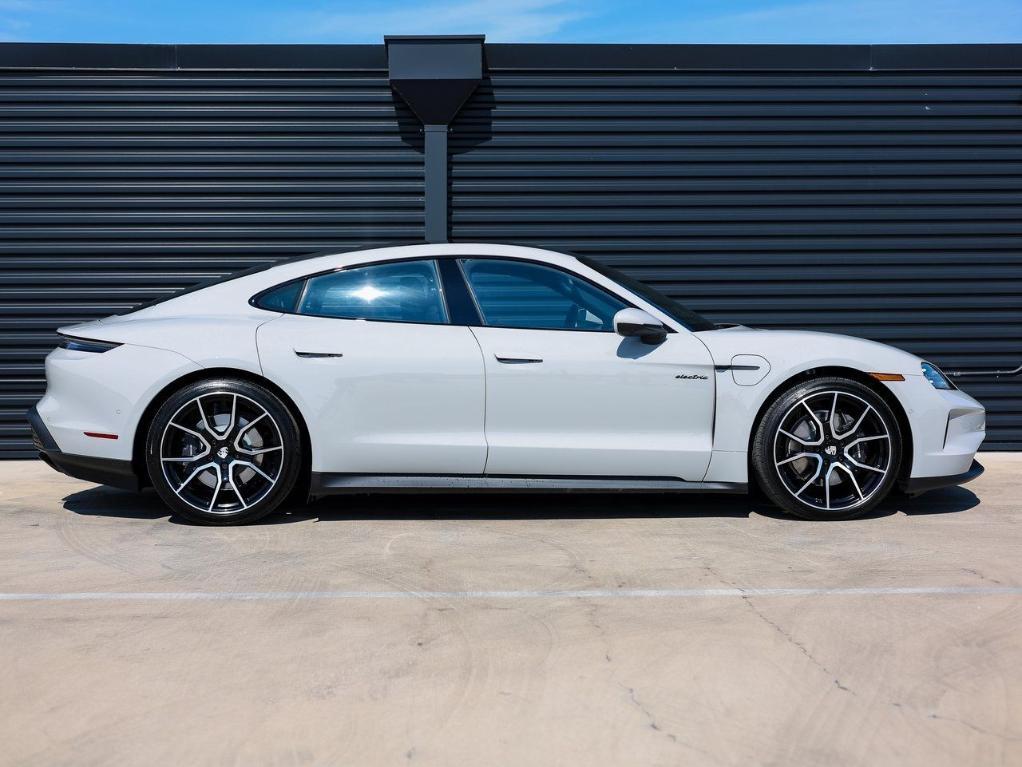 new 2026 Porsche Taycan car
