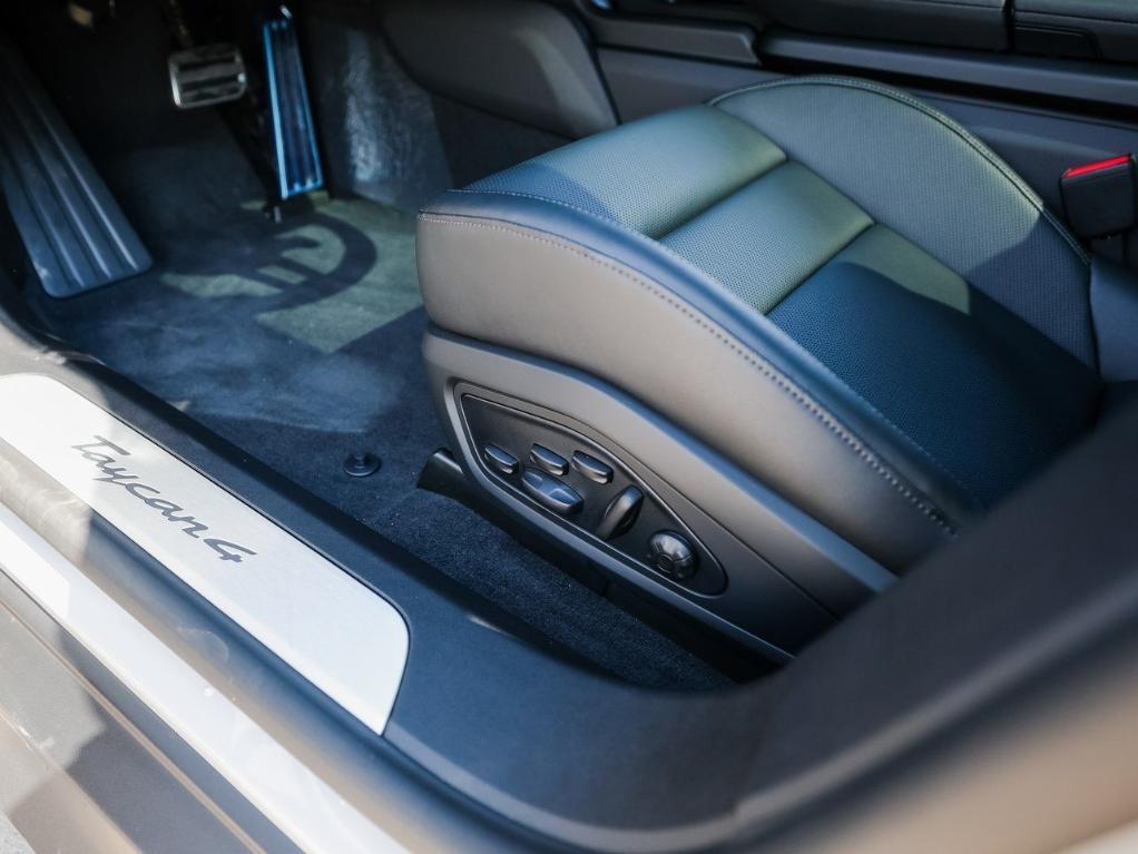 new 2026 Porsche Taycan car