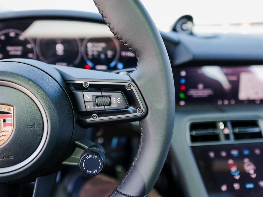 new 2026 Porsche Taycan car