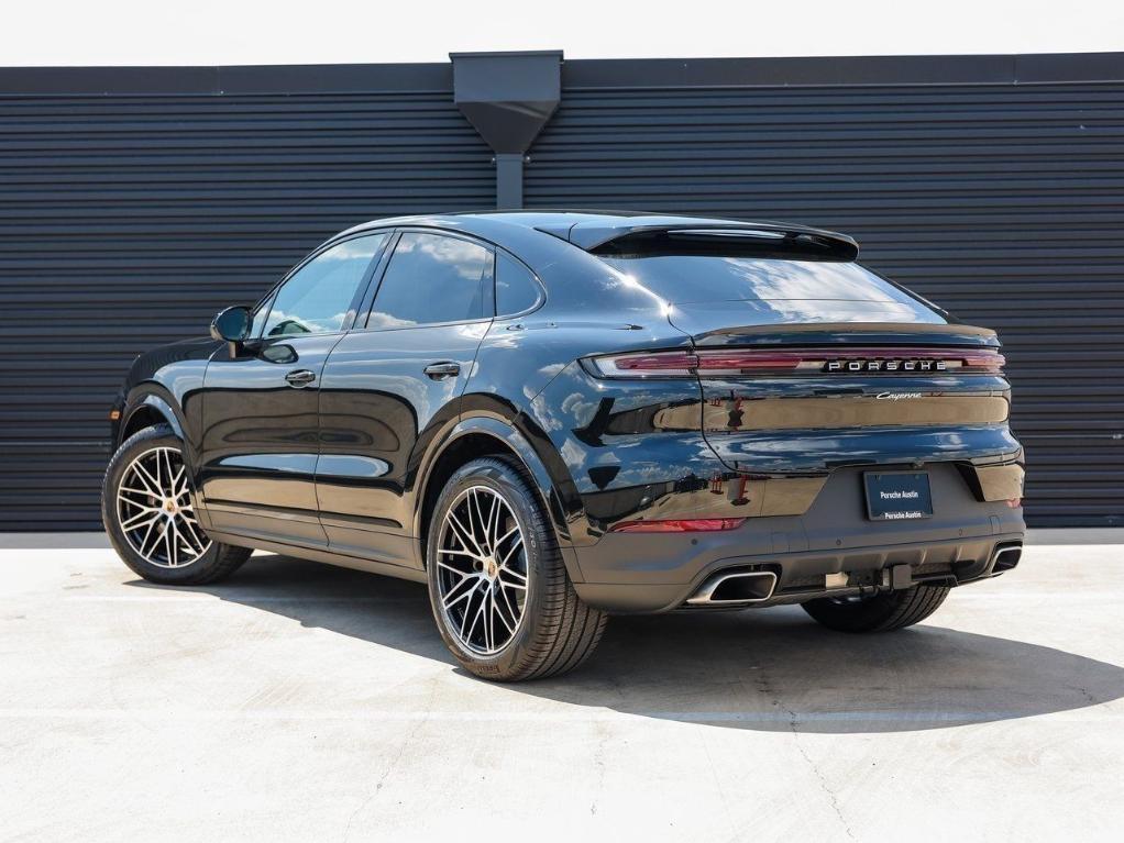 new 2025 Porsche Cayenne car