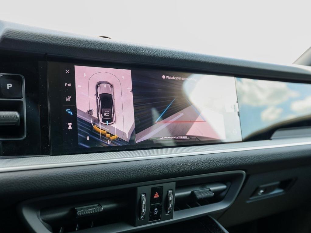 new 2025 Porsche Cayenne car