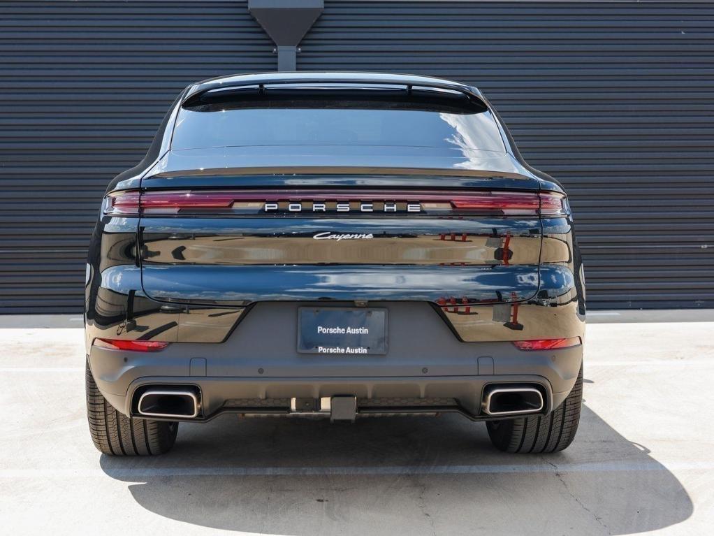 new 2025 Porsche Cayenne car