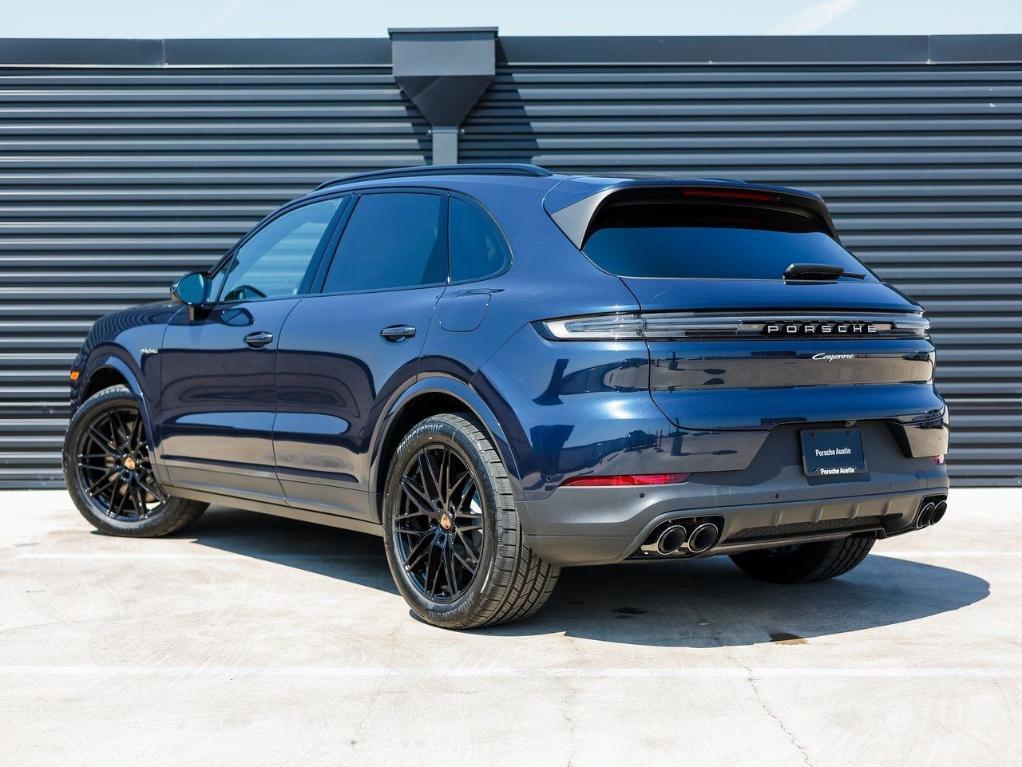 new 2025 Porsche Cayenne car