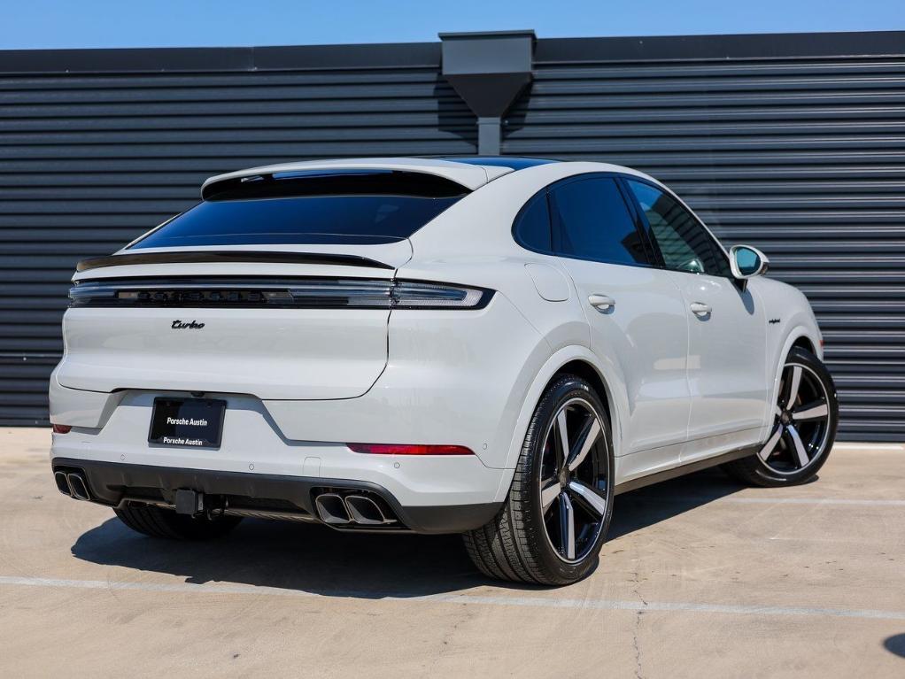 new 2025 Porsche Cayenne car