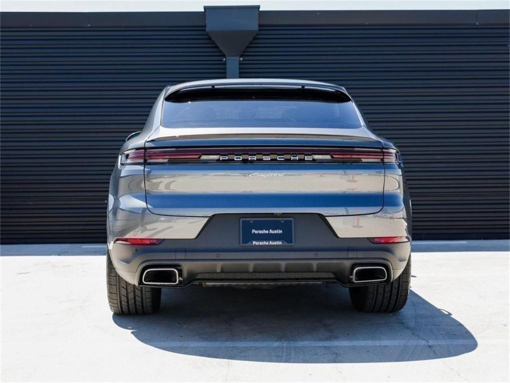 new 2025 Porsche Cayenne car