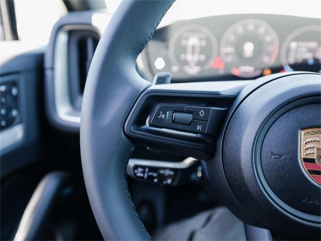 new 2025 Porsche Cayenne car