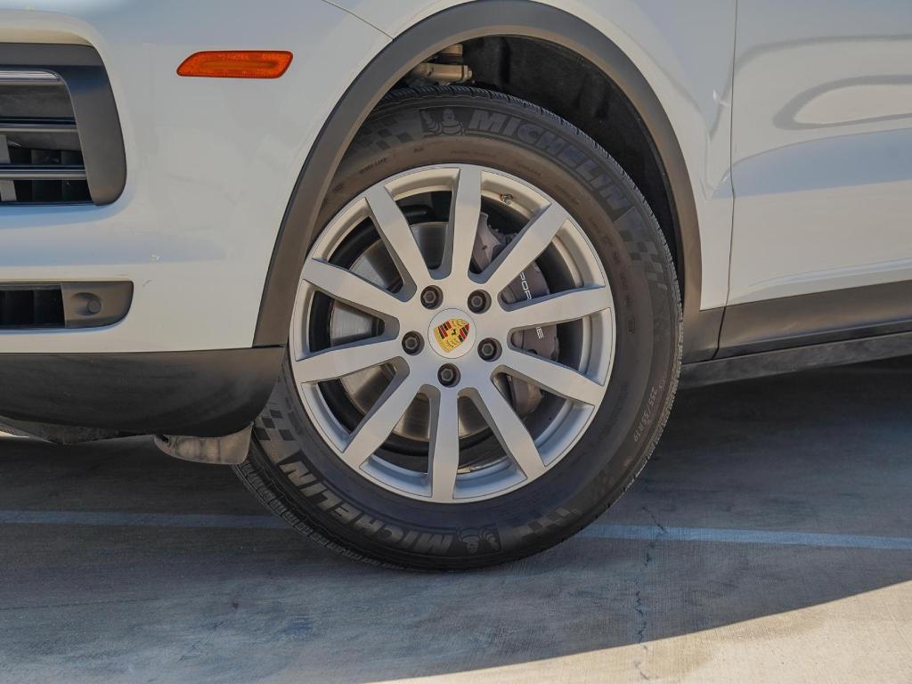used 2019 Porsche Cayenne car, priced at $43,522