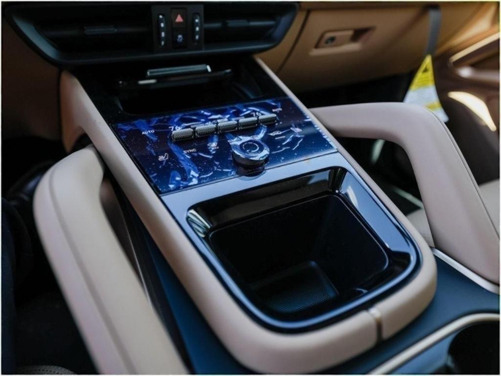 new 2025 Porsche Cayenne car