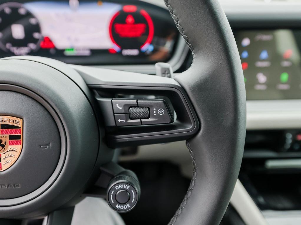 new 2025 Porsche Cayenne car