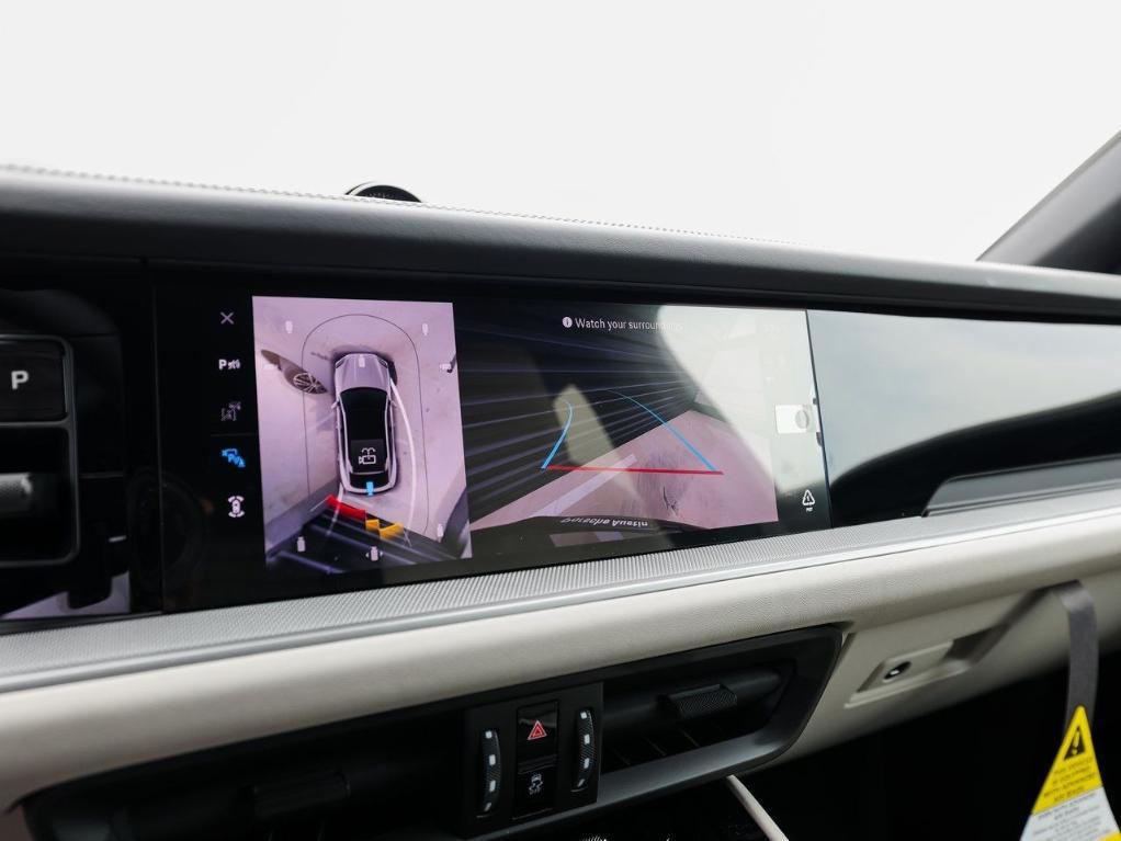 new 2025 Porsche Cayenne car