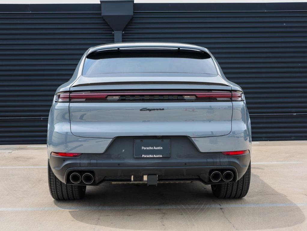 new 2025 Porsche Cayenne car