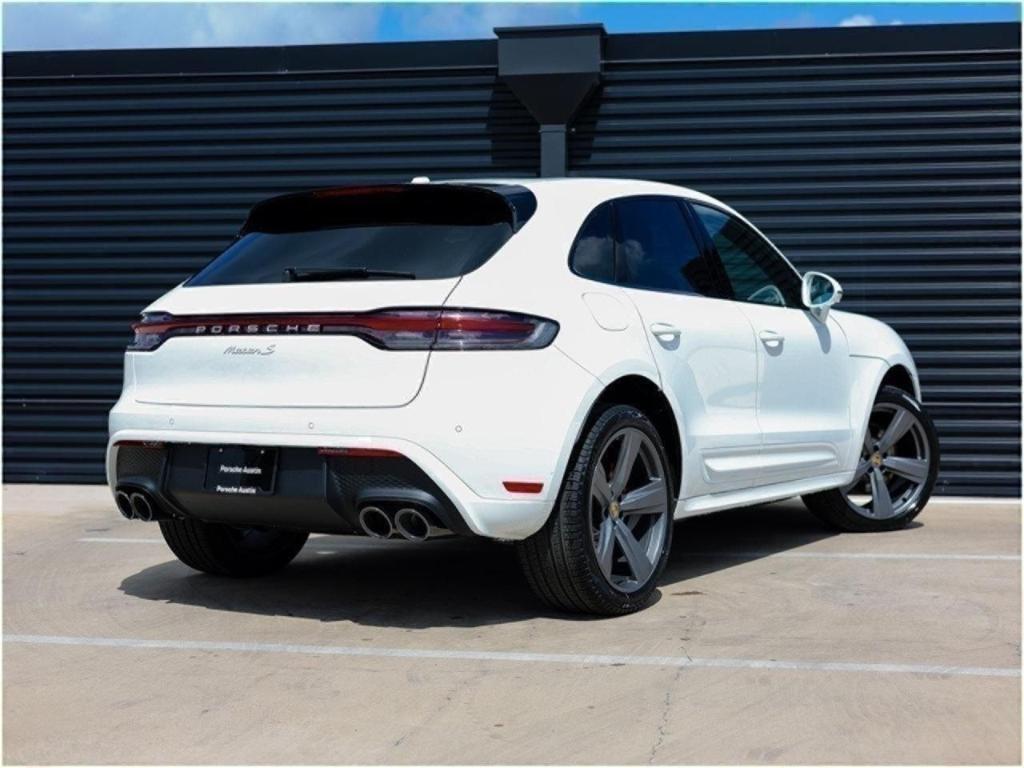 new 2025 Porsche Macan car