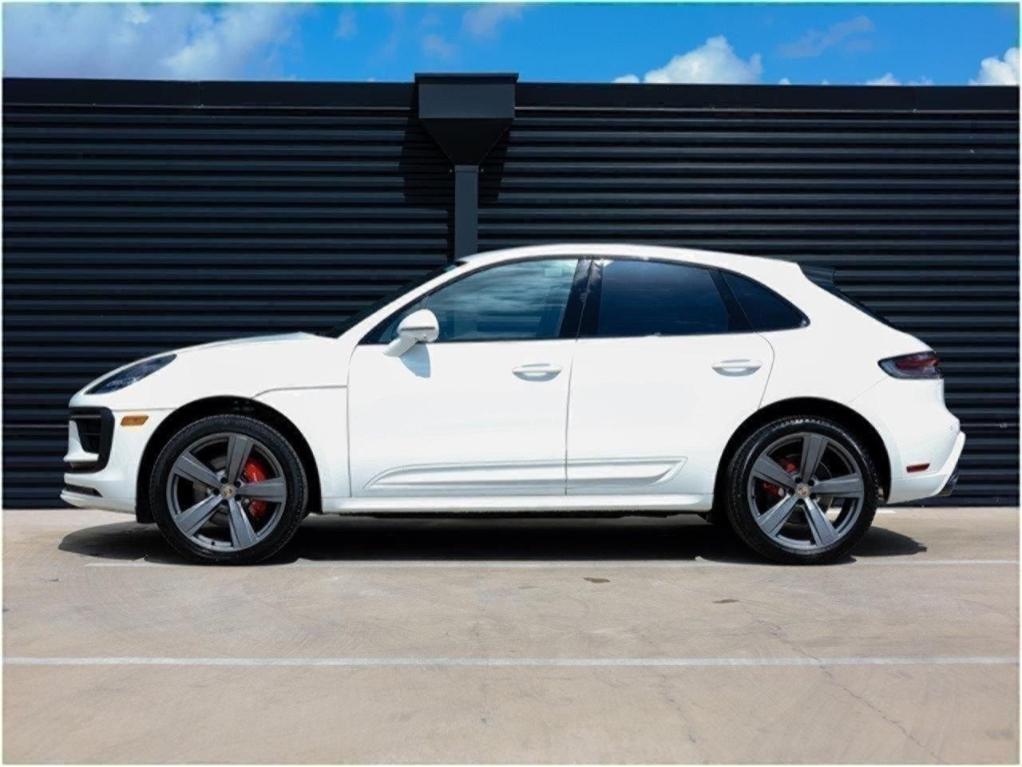 new 2025 Porsche Macan car