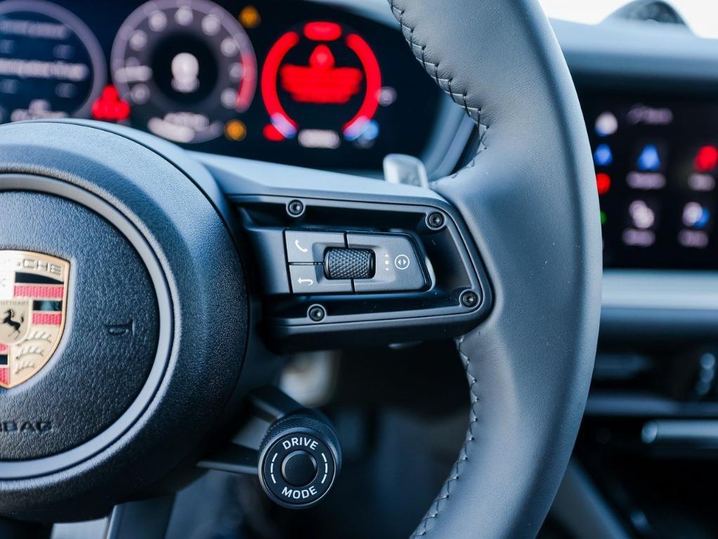 new 2025 Porsche Cayenne car