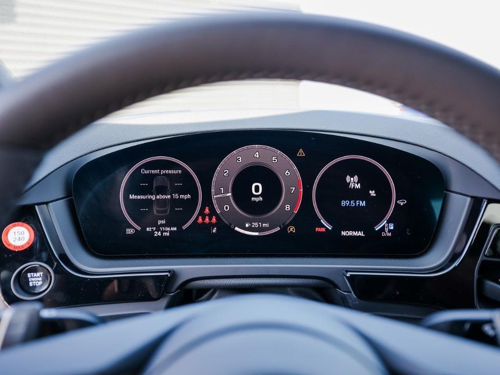 new 2025 Porsche Cayenne car