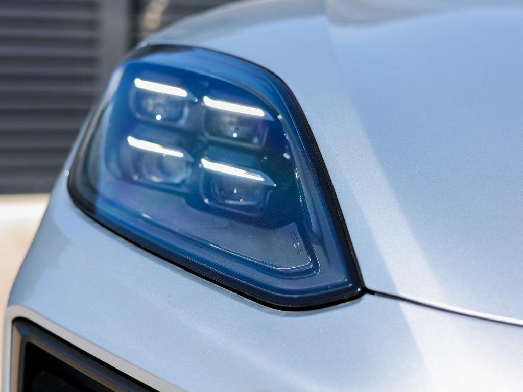 new 2025 Porsche Cayenne car