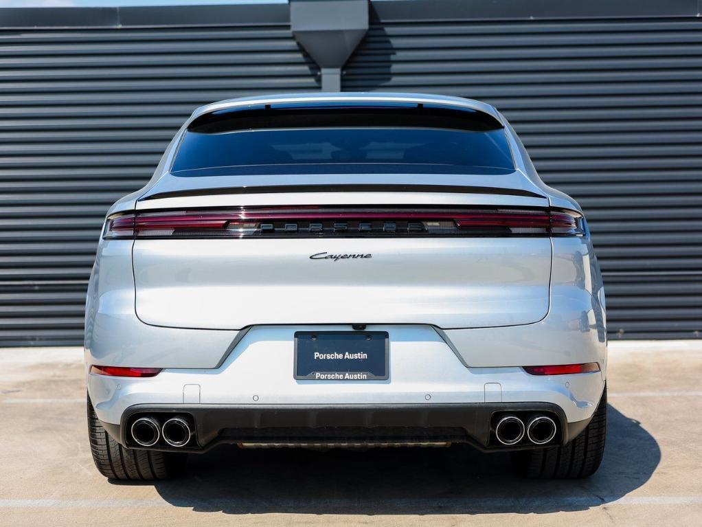 new 2025 Porsche Cayenne car