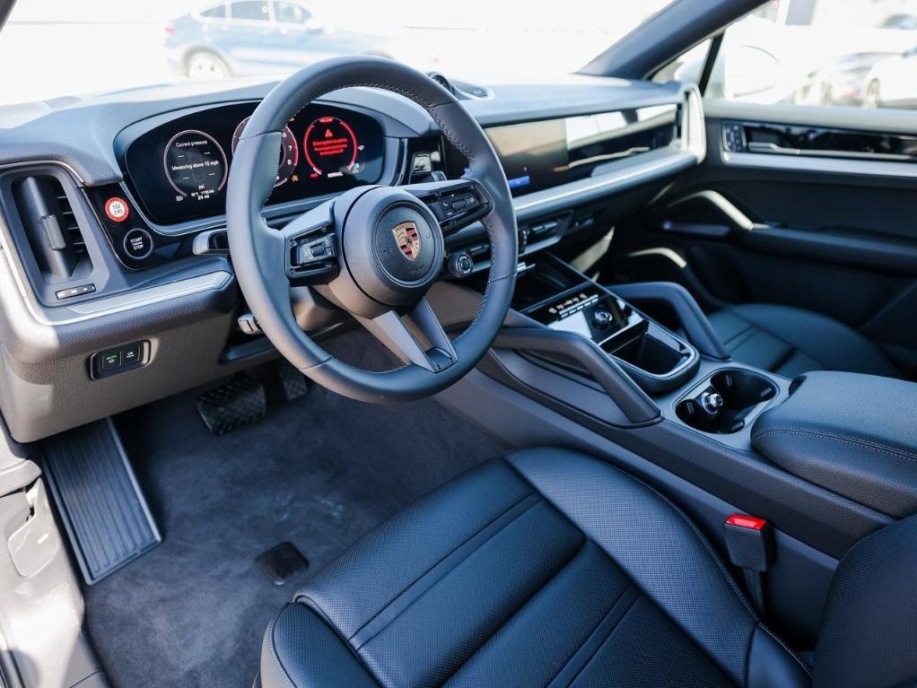 new 2025 Porsche Cayenne car