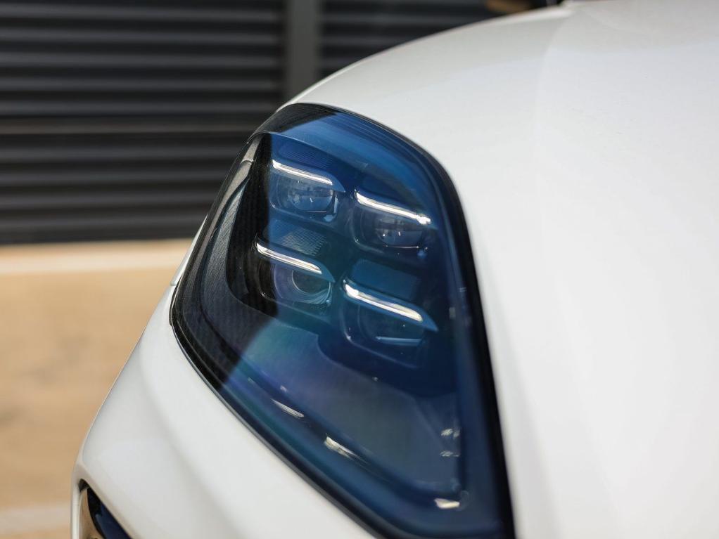 new 2025 Porsche Cayenne car