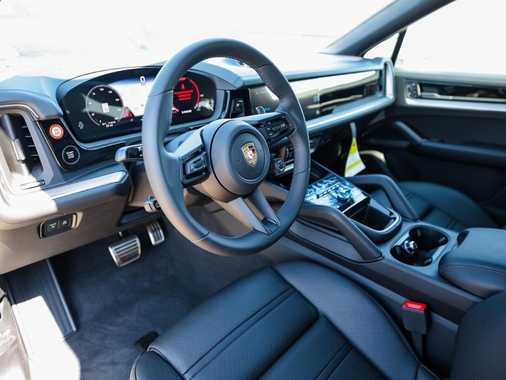 new 2025 Porsche Cayenne car