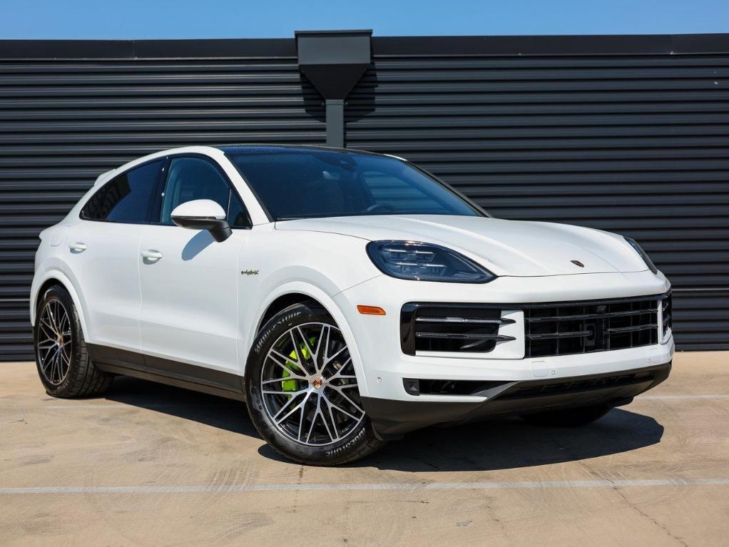 new 2025 Porsche Cayenne car