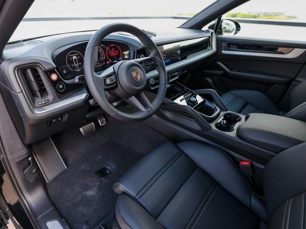 new 2025 Porsche Cayenne car