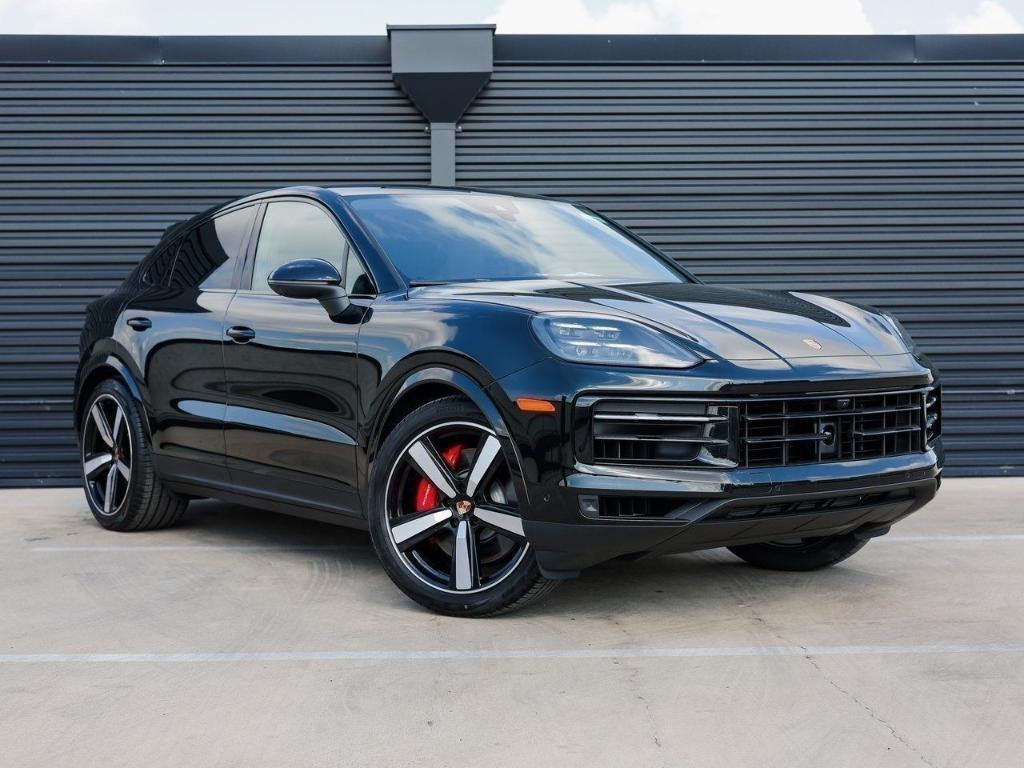 new 2025 Porsche Cayenne car