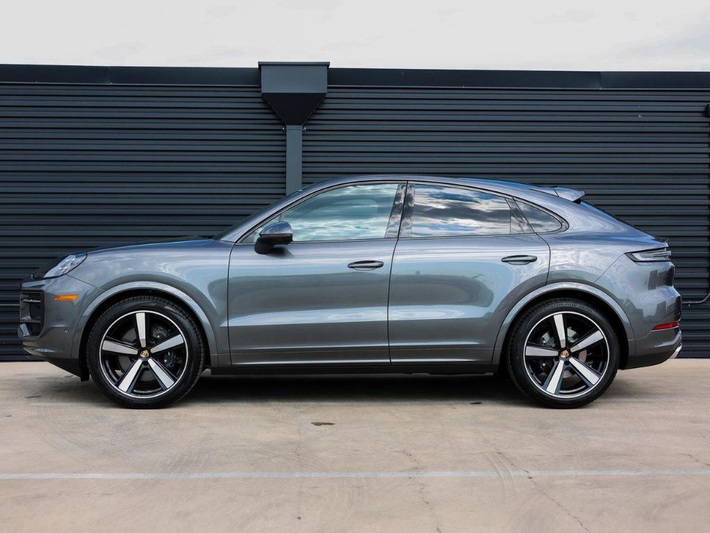 new 2025 Porsche Cayenne car