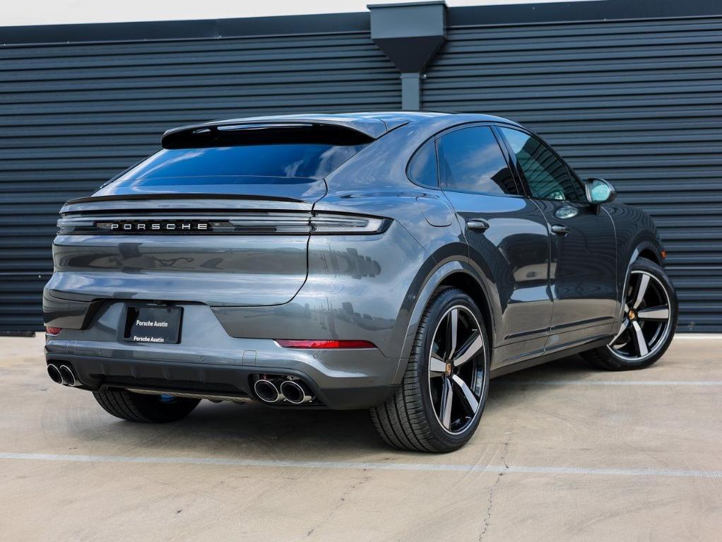 new 2025 Porsche Cayenne car