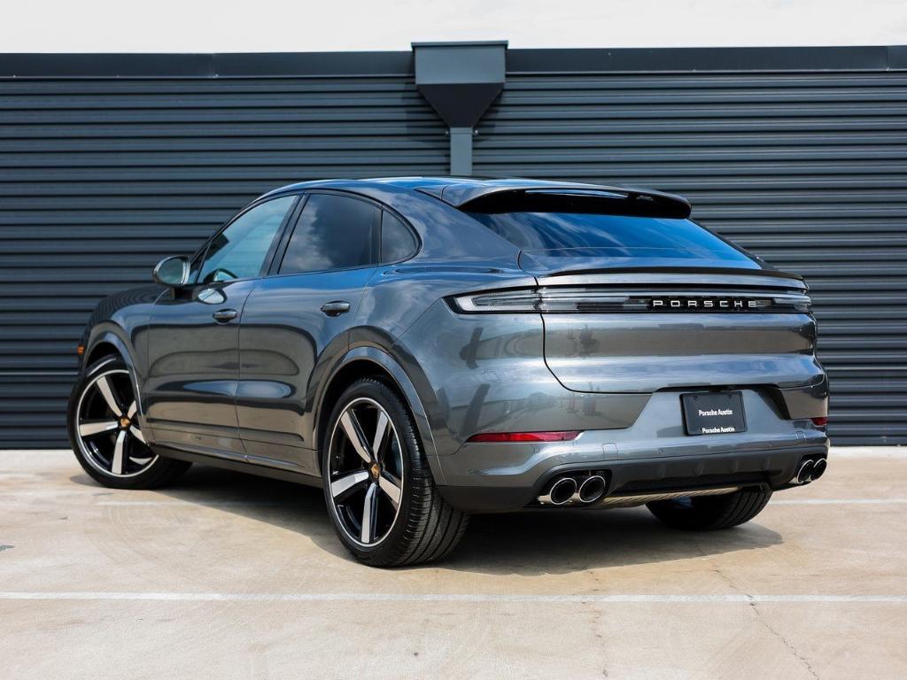 new 2025 Porsche Cayenne car