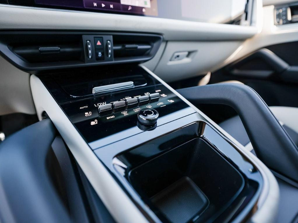 new 2026 Porsche Cayenne car