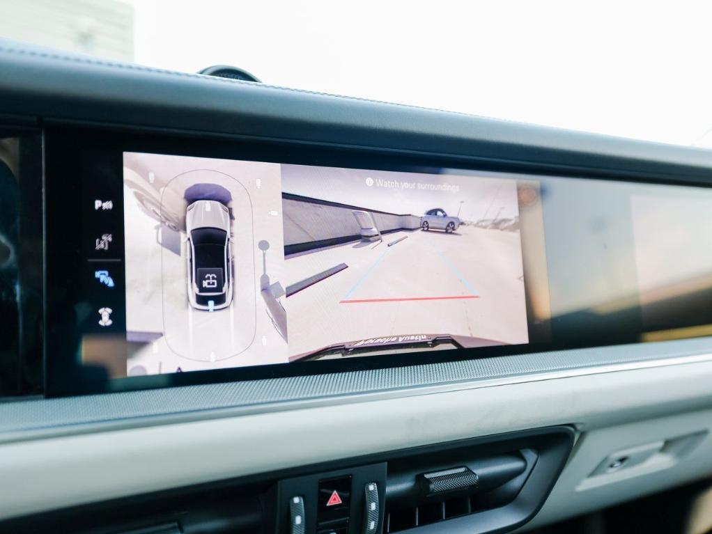 new 2026 Porsche Cayenne car