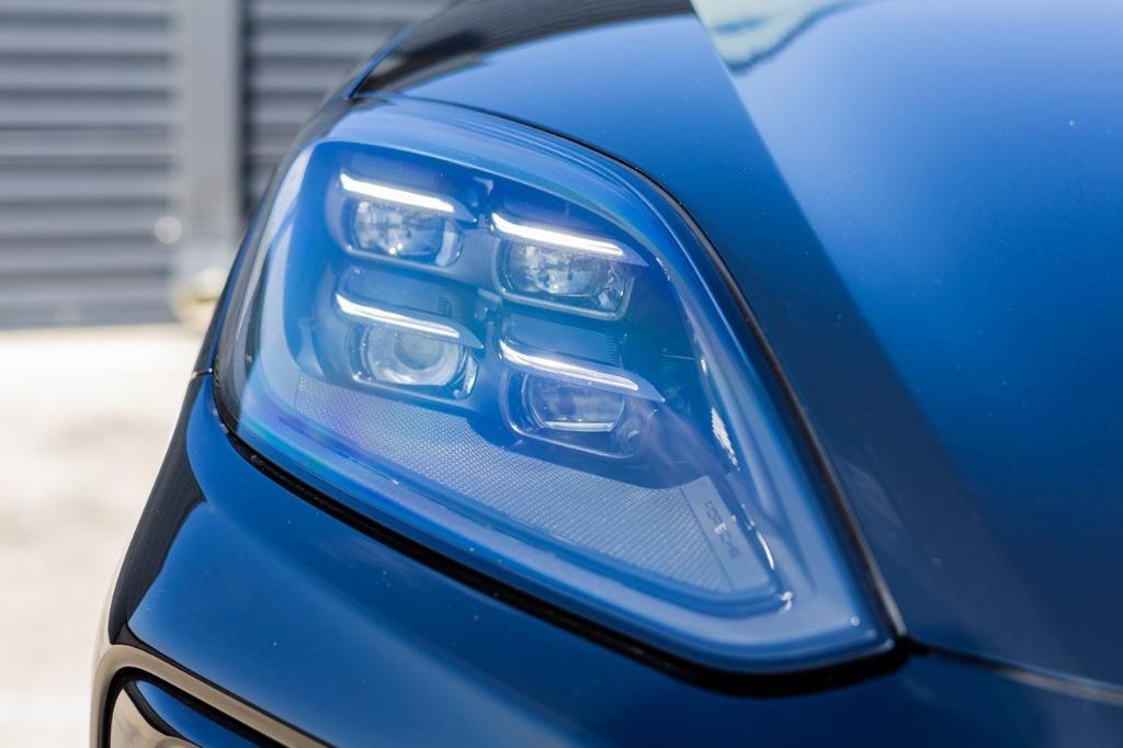 new 2026 Porsche Cayenne car