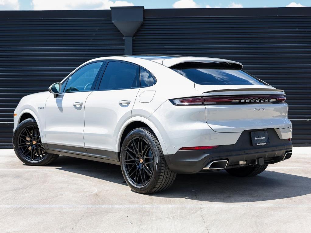 new 2025 Porsche Cayenne car