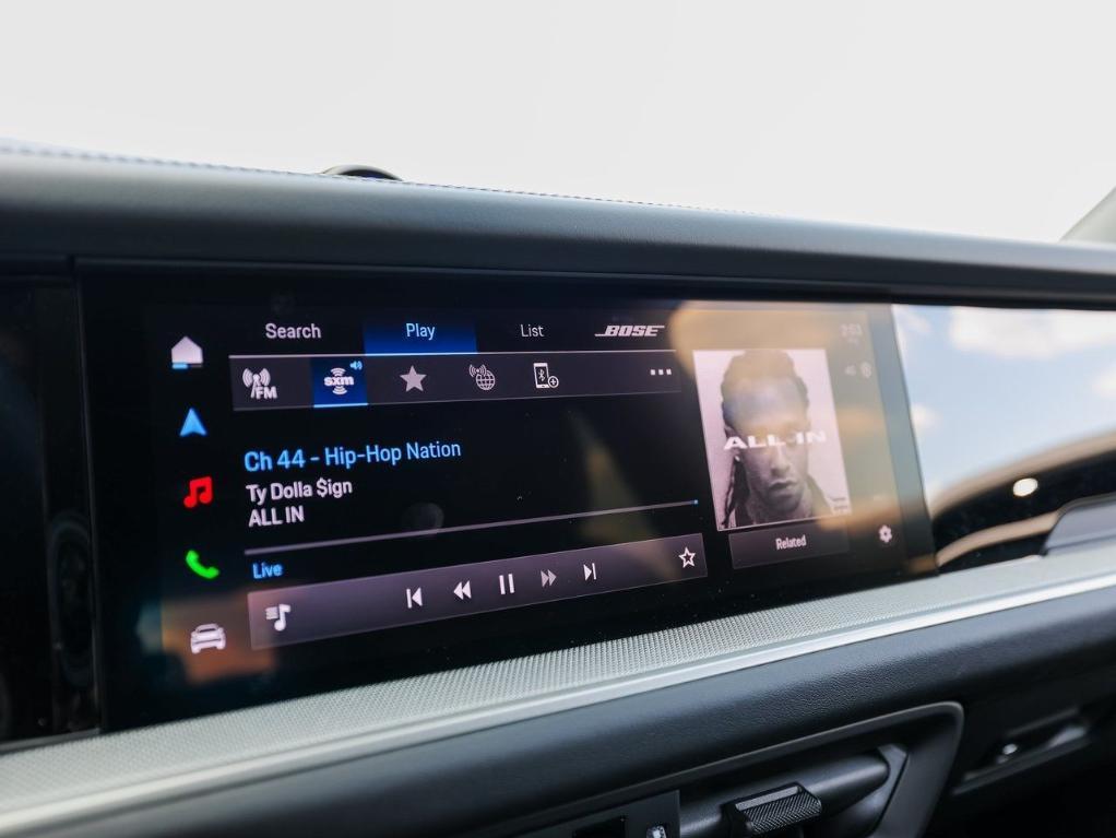 new 2025 Porsche Cayenne car