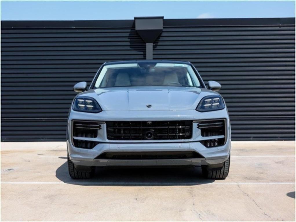 new 2025 Porsche Cayenne car