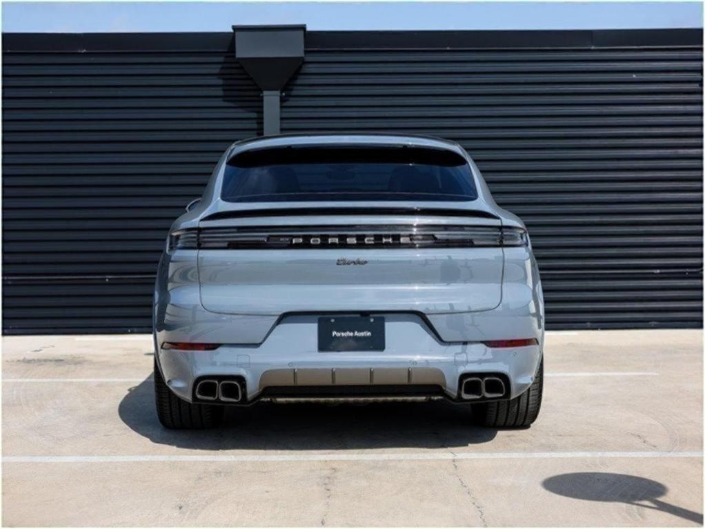 new 2025 Porsche Cayenne car