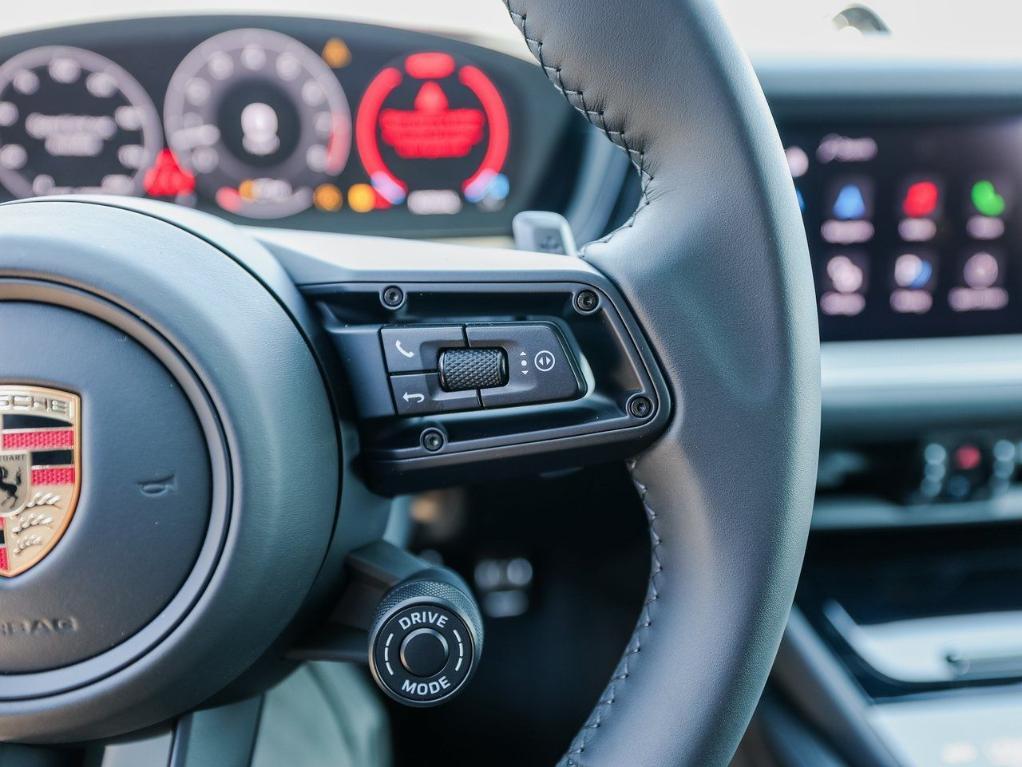 new 2025 Porsche Cayenne car
