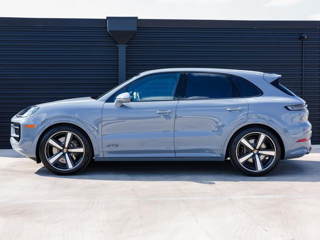 new 2026 Porsche Cayenne car
