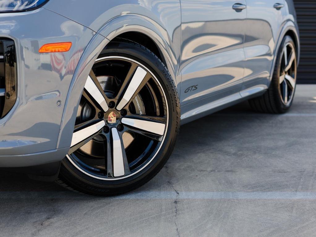new 2026 Porsche Cayenne car