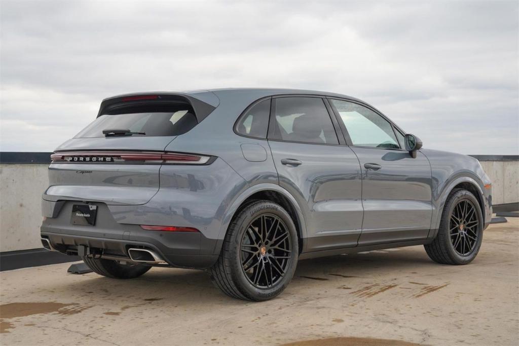 used 2025 Porsche Cayenne car, priced at $95,690