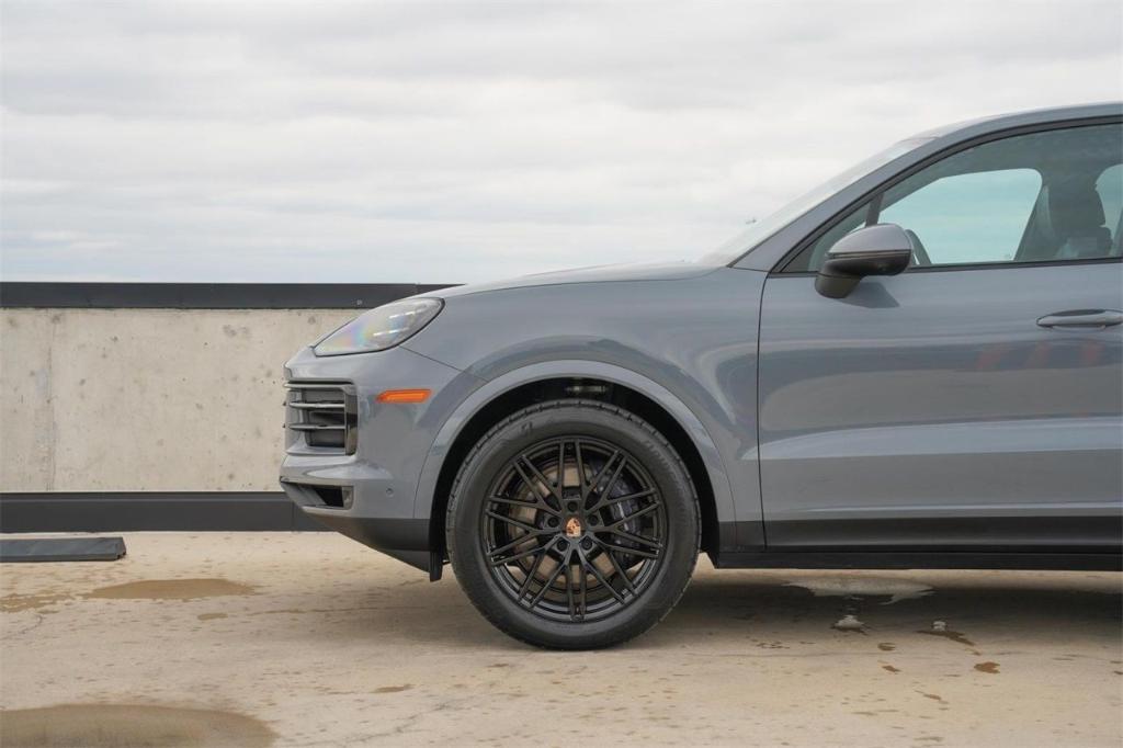 used 2025 Porsche Cayenne car, priced at $95,690