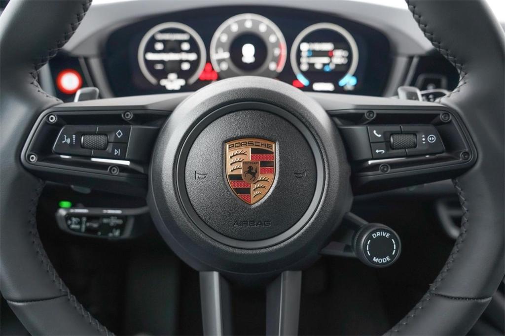 used 2025 Porsche Cayenne car, priced at $95,690