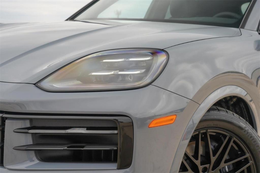 used 2025 Porsche Cayenne car, priced at $95,690